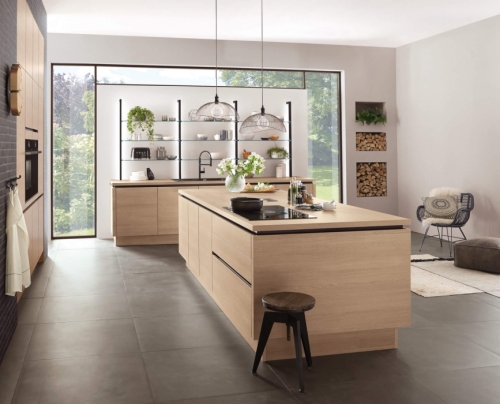 American and European Kitchen Cabinets